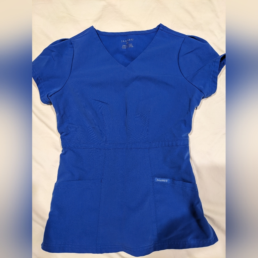 Jaanuu blue scrubs set xs